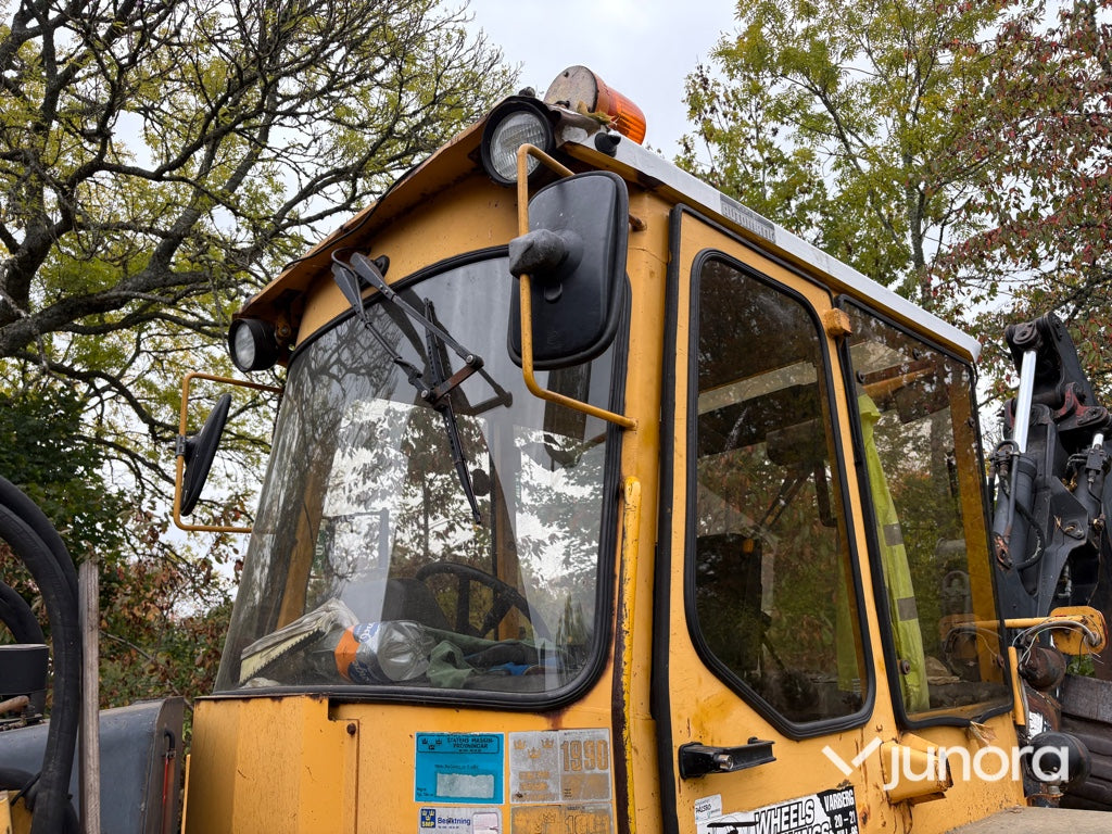 Traktorgrävare Volvo BM 6300