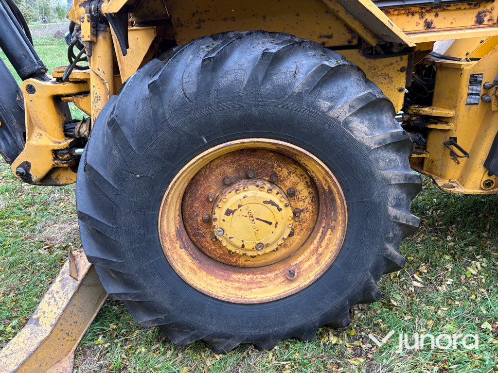 Traktorgrävare Volvo BM 6300