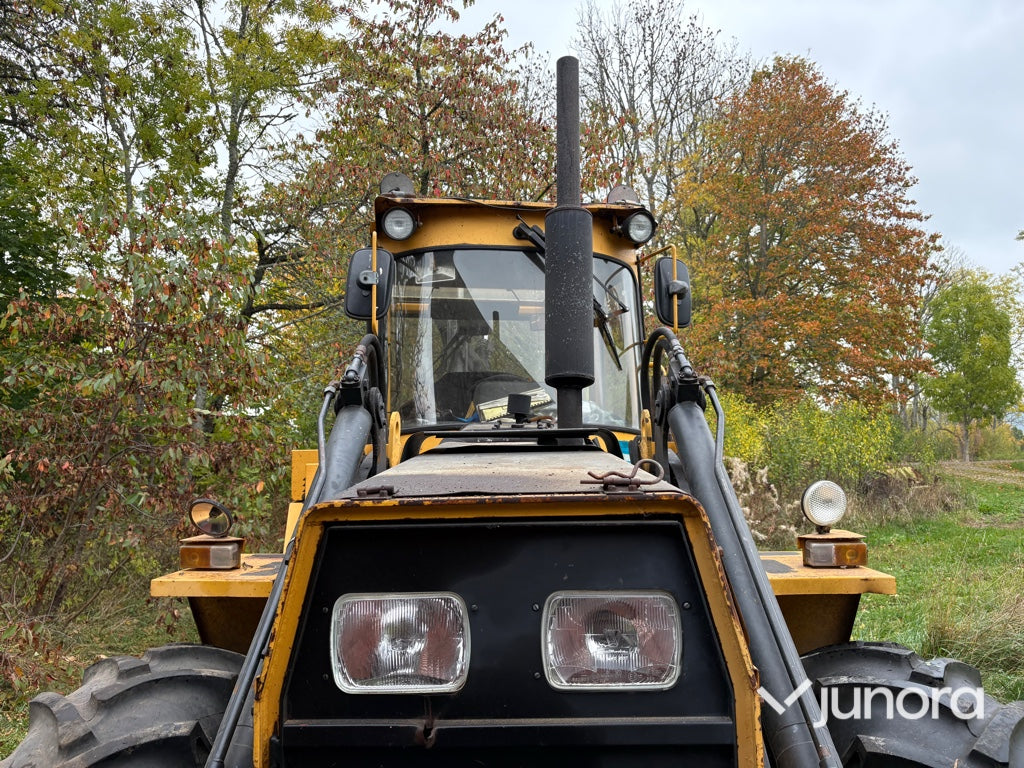 Traktorgrävare Volvo BM 6300