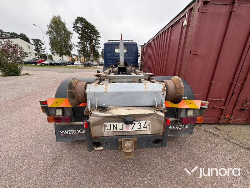 Lastbil Scania P82 M 4X2 50