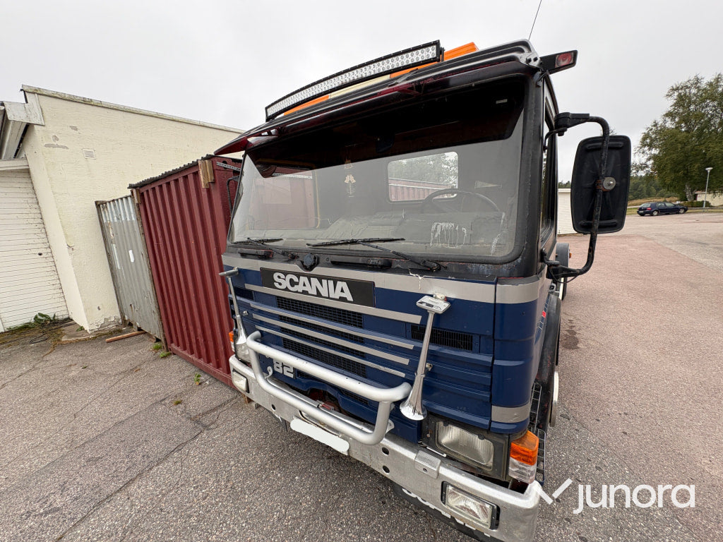Lastbil - Scania, P82 M 4X2 50
