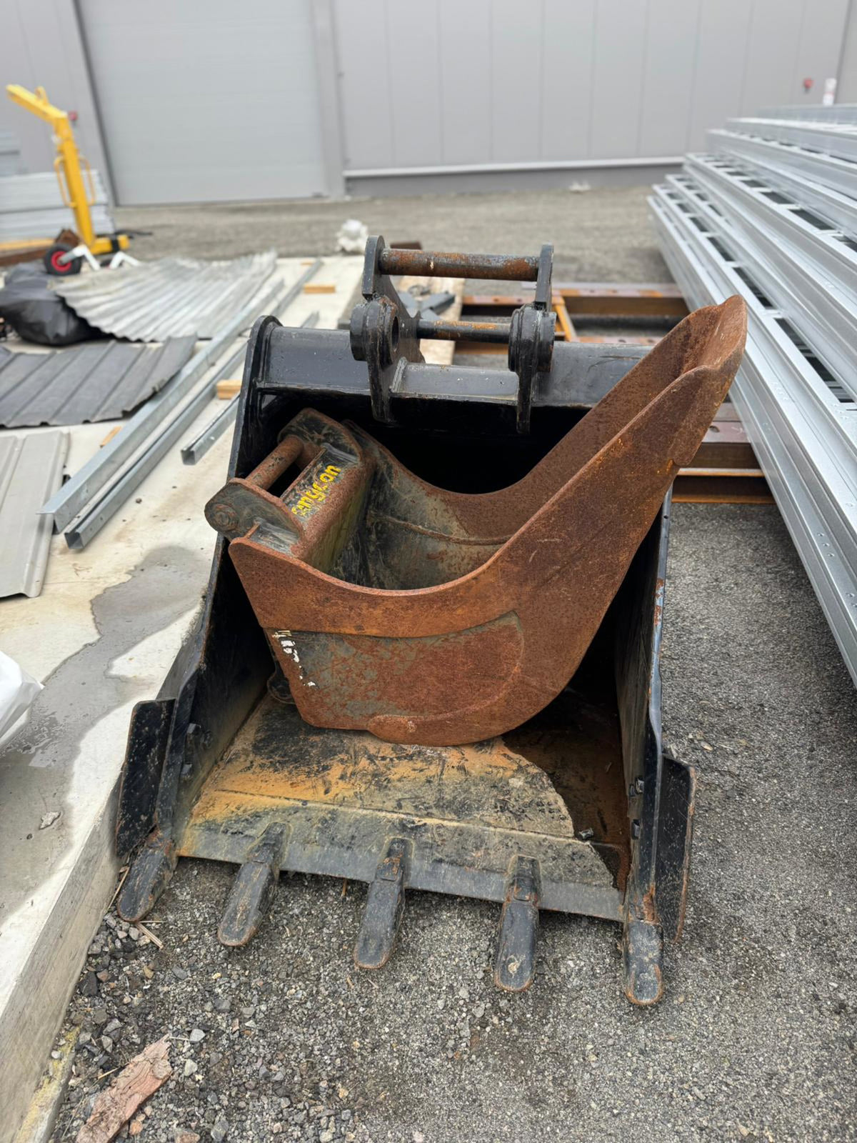 Grävmaskin CAT 310