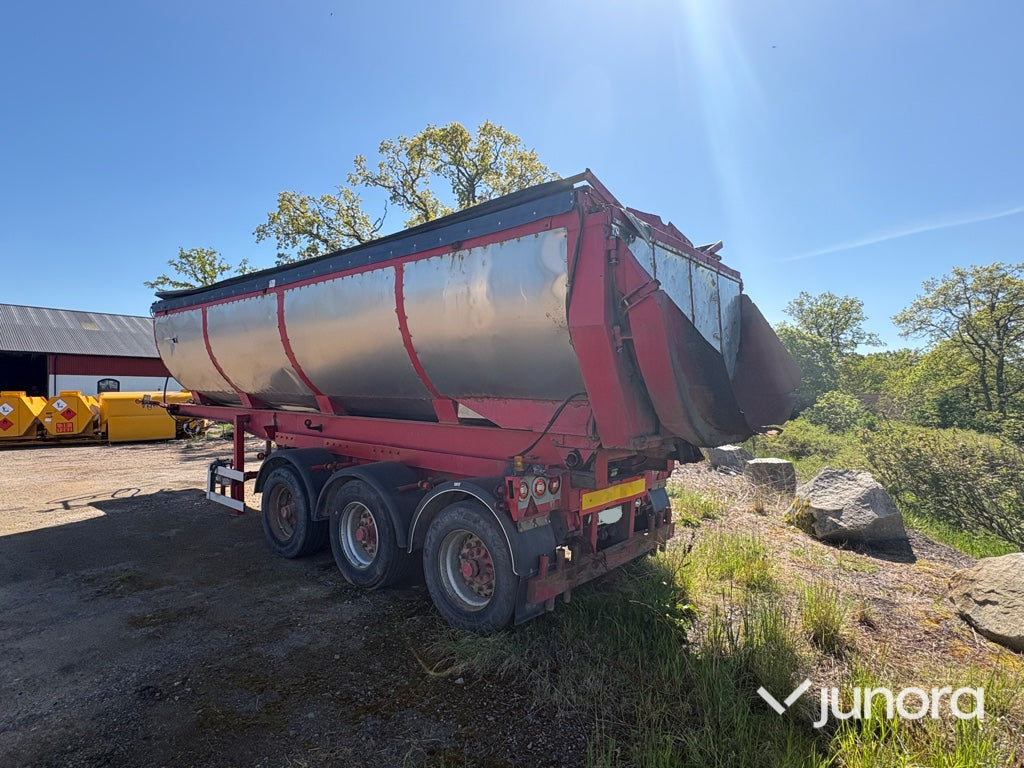 Asfaltstrailer - Parator, STI 17-24
