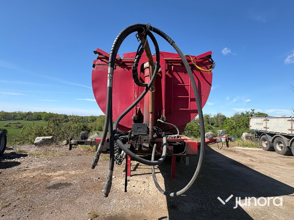Asfaltstrailer - Parator, STI 17-24