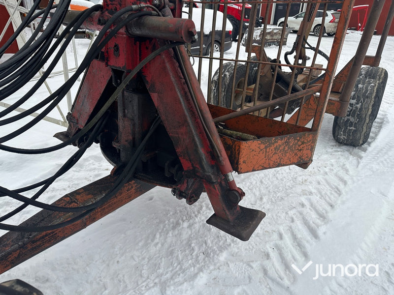 Skogsvagn - Gisebo, med kran