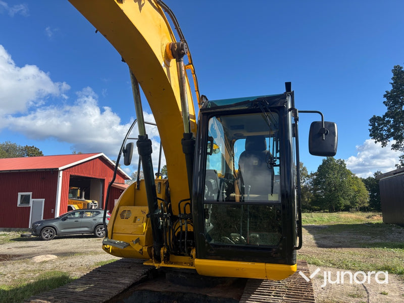 Grävmaskin - JCB JS130LC
