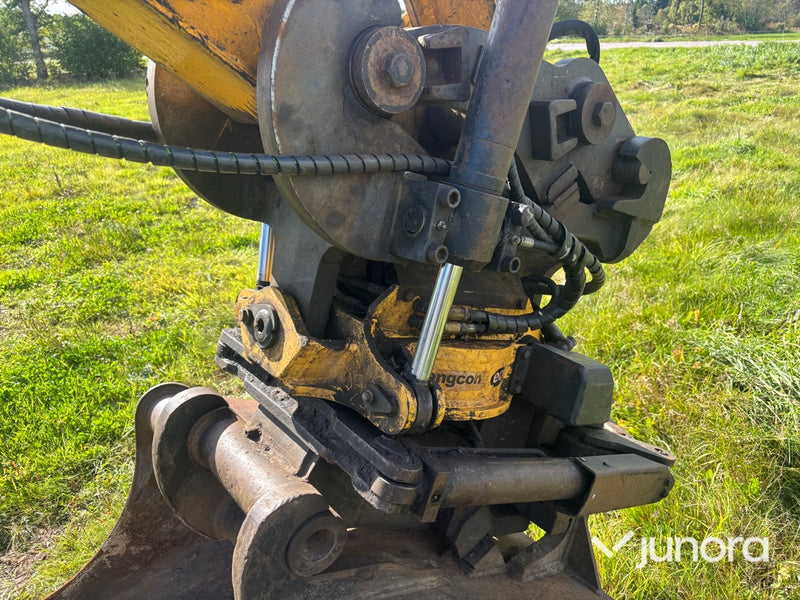 Grävmaskin - JCB JS130LC