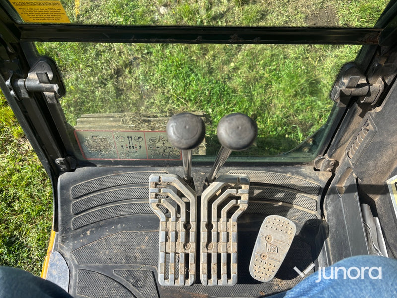Grävmaskin - JCB JS130LC