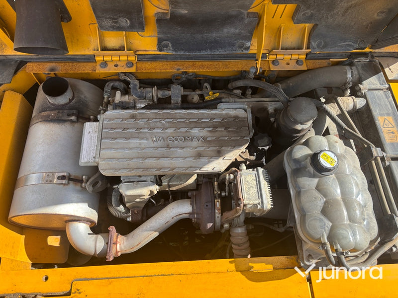 Grävmaskin - JCB JS130LC