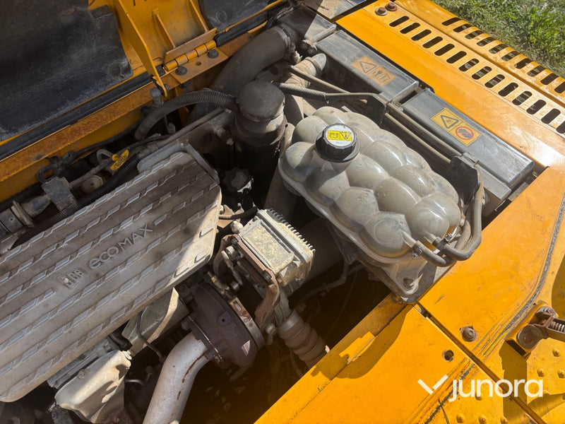 Grävmaskin - JCB JS130LC