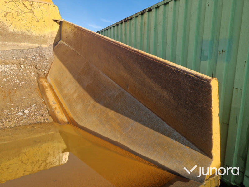 Dumperflak - Volvo, A25E, På Lastväxlarram