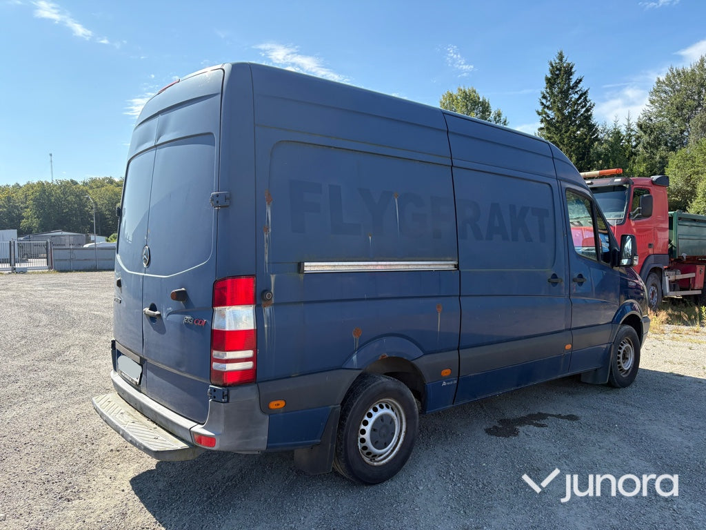 Lätt lastbil - Mercedes-Benz Sprinter 3-T 213 CDI