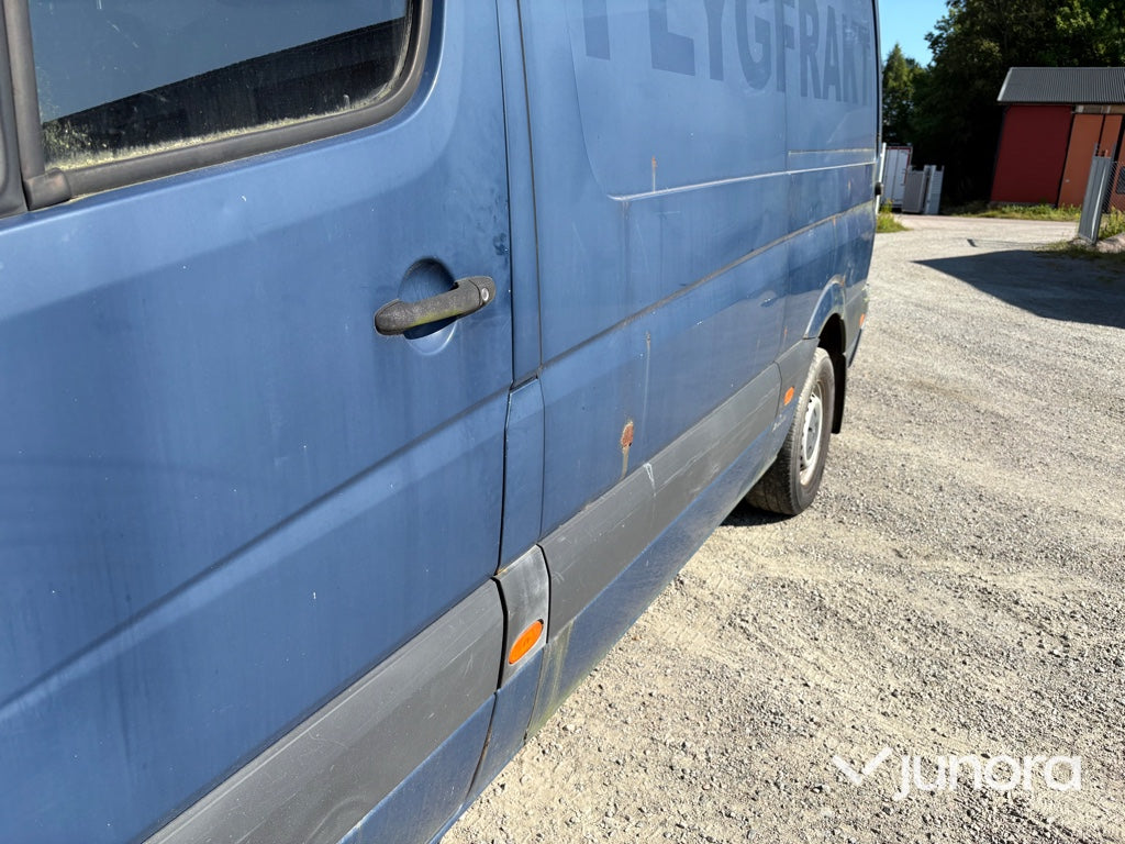 Lätt lastbil - Mercedes-Benz Sprinter 3-T 213 CDI