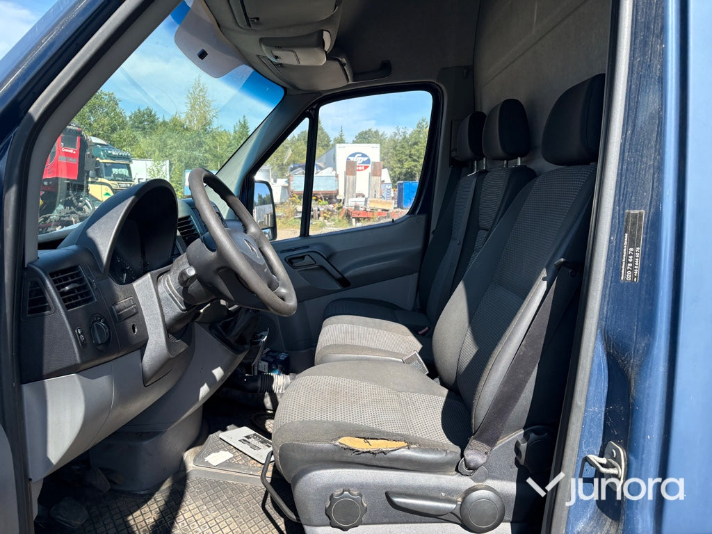 Lätt lastbil - Mercedes-Benz Sprinter 3-T 213 CDI
