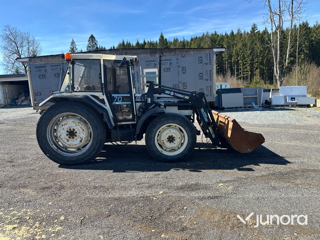 Traktor - Lamborghini, Med lastare