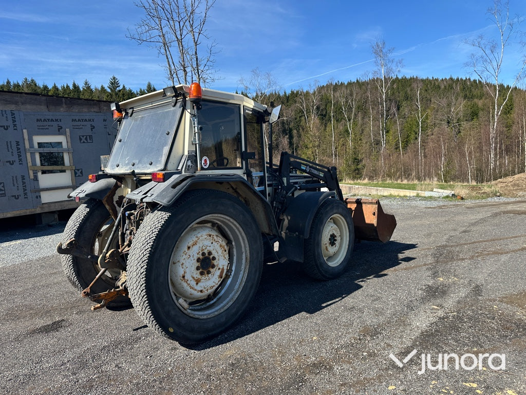 Traktor - Lamborghini, Med lastare