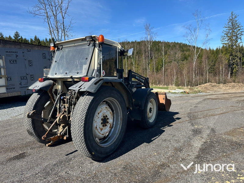 Traktor - Lamborghini, Med lastare