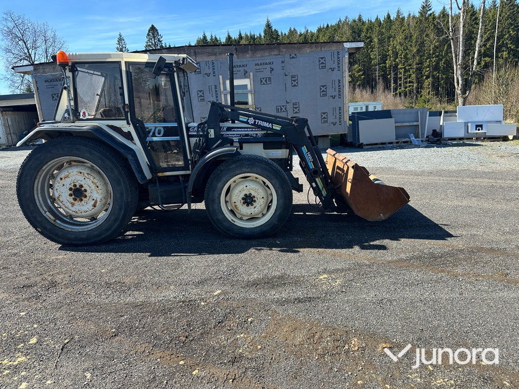 Traktor - Lamborghini, Med lastare