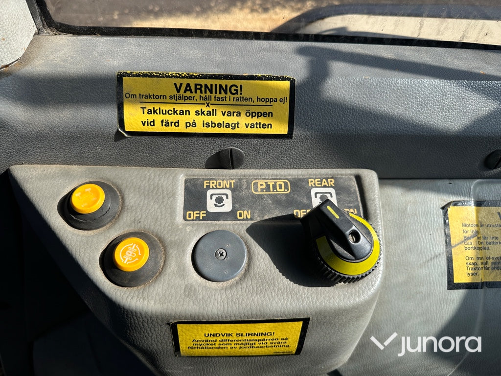 Traktor - Lamborghini, Med lastare