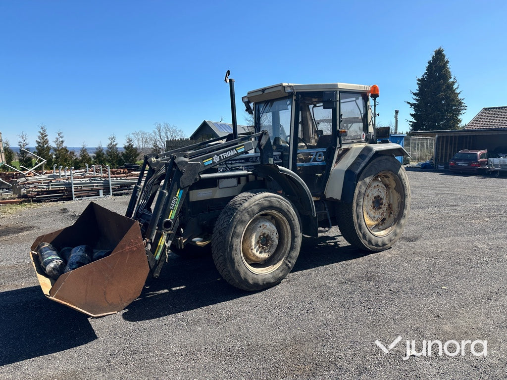 Traktor - Lamborghini, Med lastare