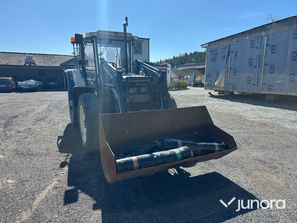 Traktor - Lamborghini, Med lastare