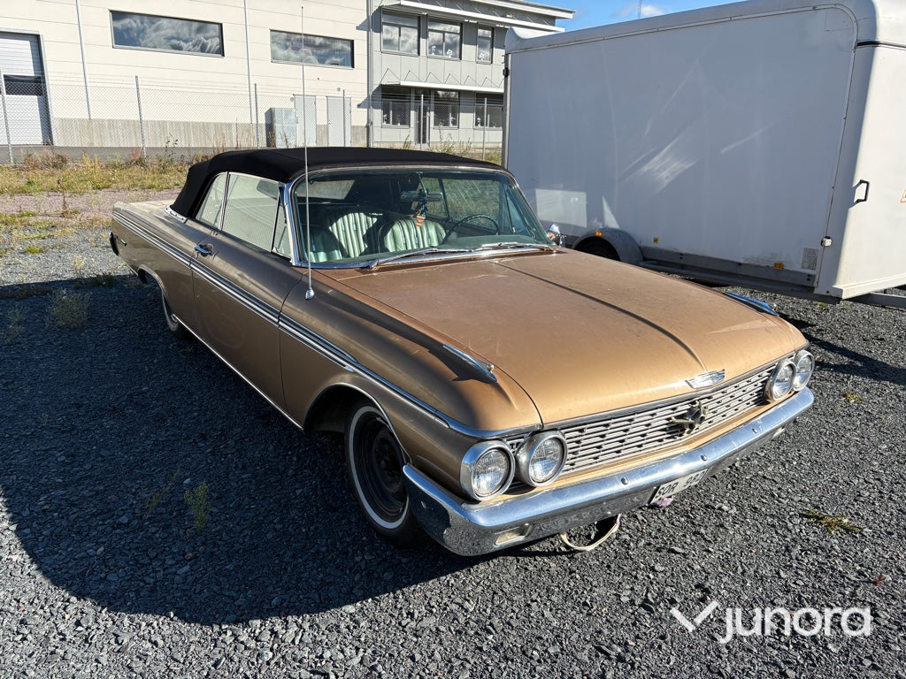 Ford Galaxie