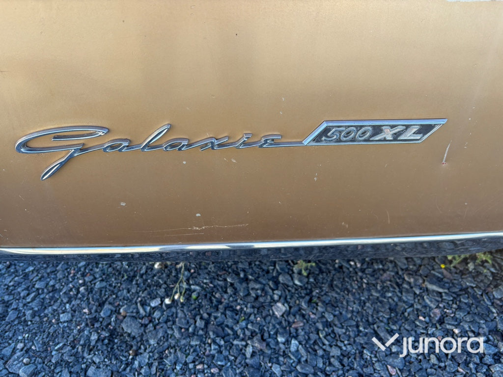 Ford Galaxie