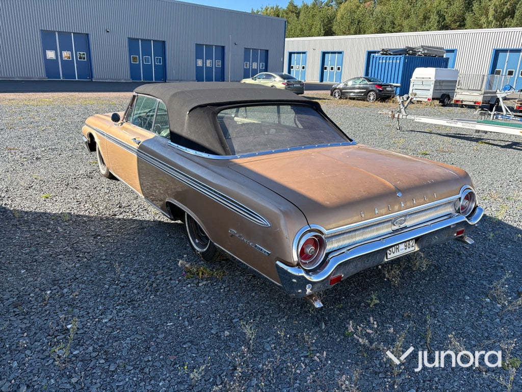 Ford Galaxie