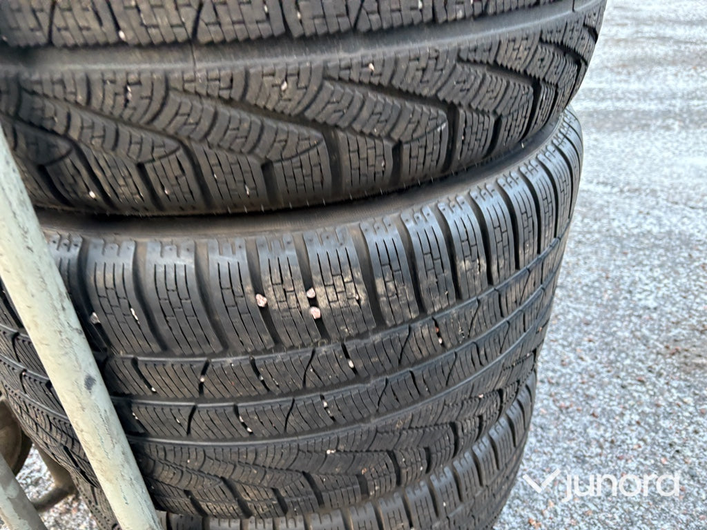 Hjul - Pirelli, Winter 240 Sottozero Serie II, 285/35 R19 99V