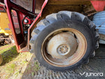 Traktor Massey Ferguson 135 S