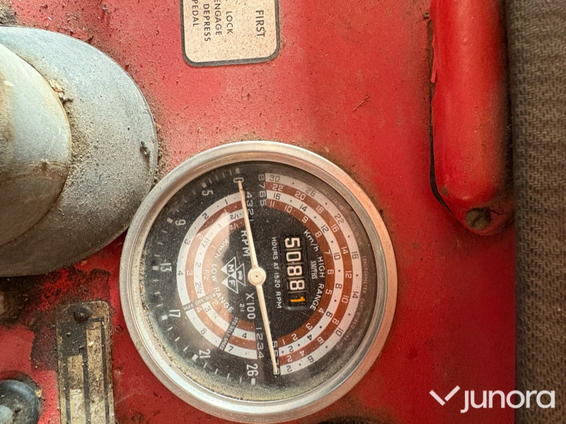 Traktor Massey Ferguson 135 S