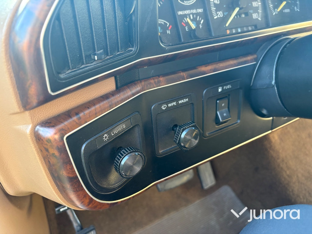 Pickup- Ford F-150 XLT Lariat