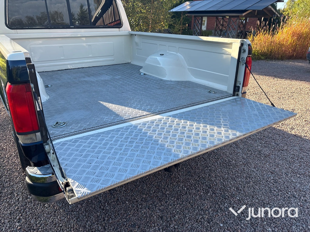 Pickup- Ford F-150 XLT Lariat