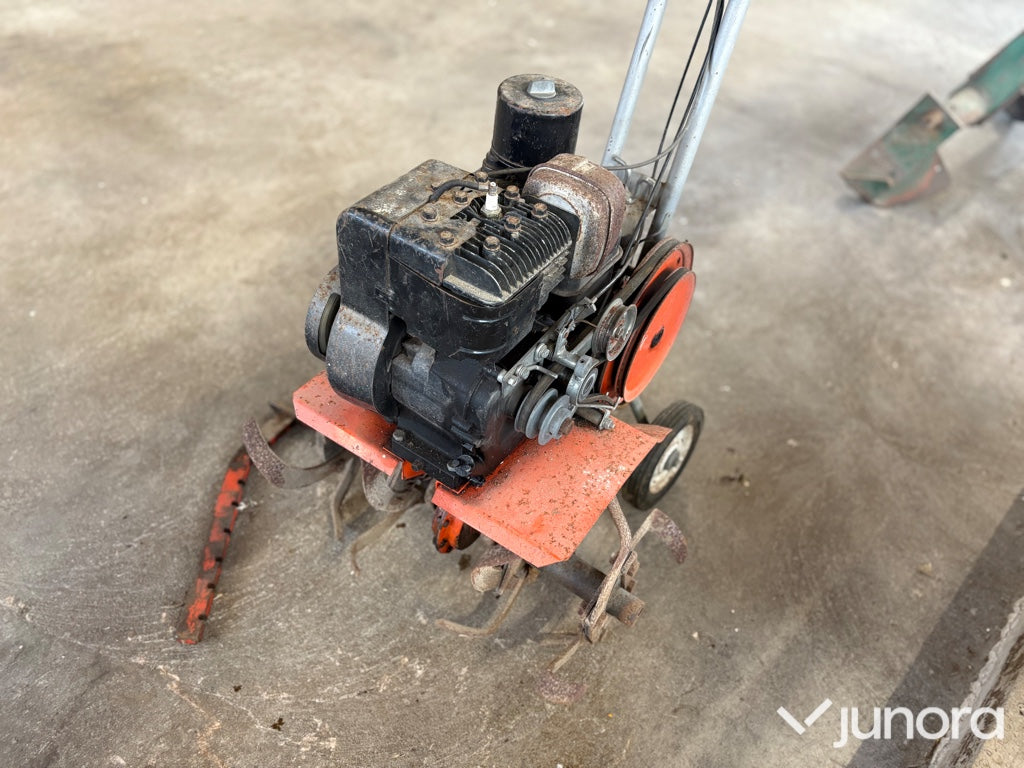 Jordfräs med Briggs & Stratton motor