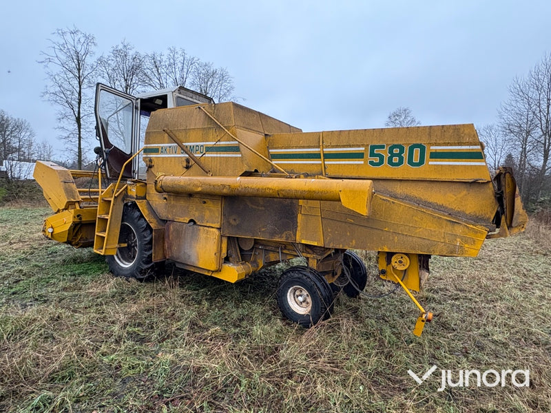 Skördetröska - Aktiv Sampo, 580