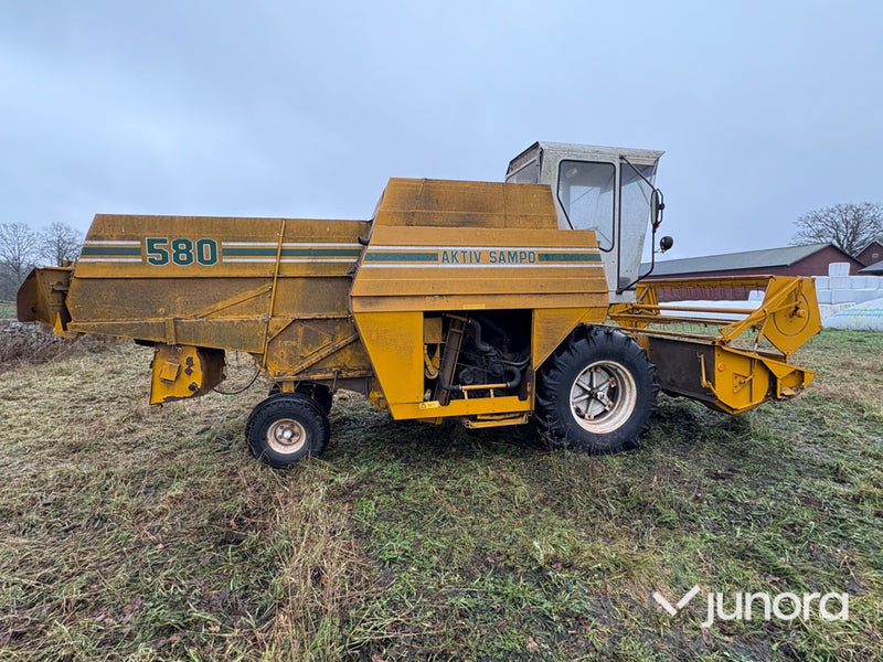 Skördetröska - Aktiv Sampo, 580