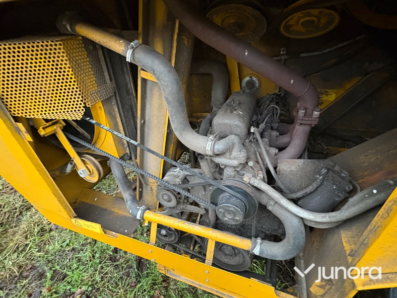 Skördetröska - Aktiv Sampo, 580