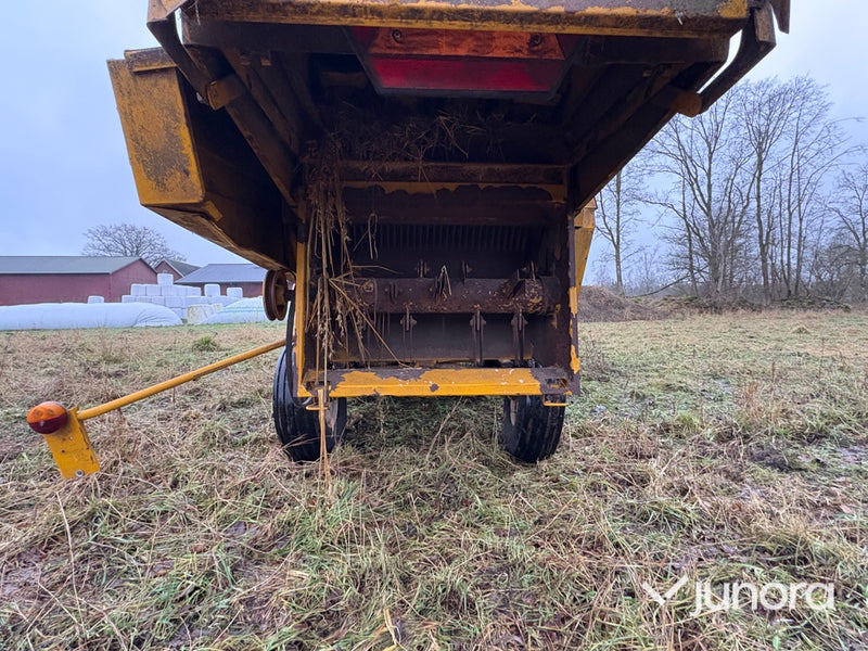 Skördetröska - Aktiv Sampo, 580