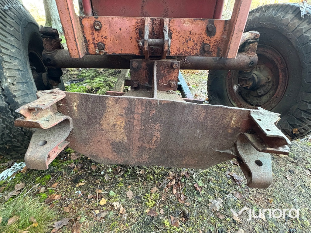 Traktor - Volvo BM, 800