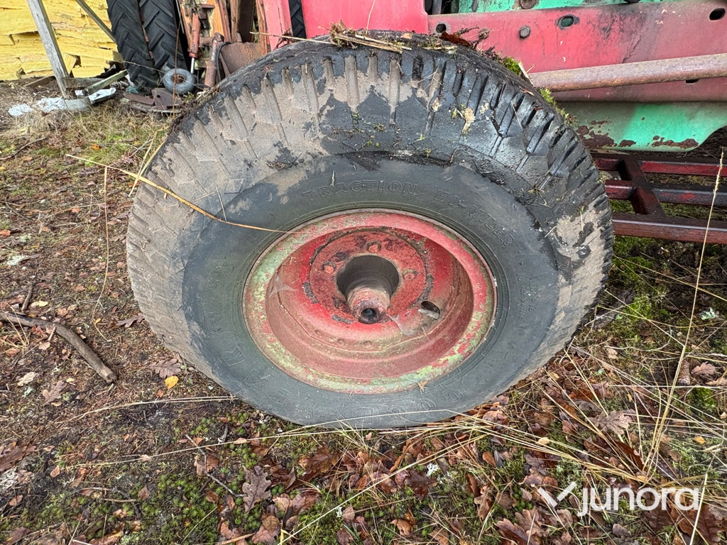 Traktor - Volvo BM, 800