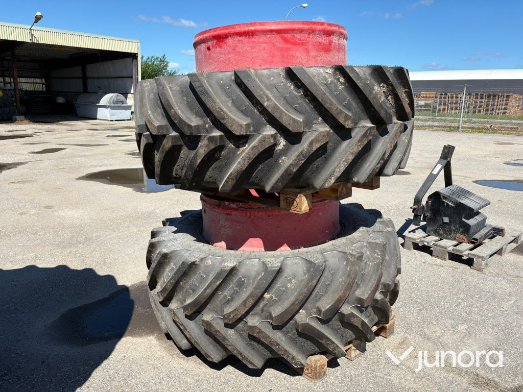 Dubbelmontage BKT 600/65R8