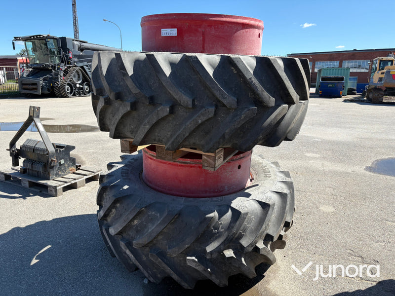 Dubbelmontage BKT 600/65R8