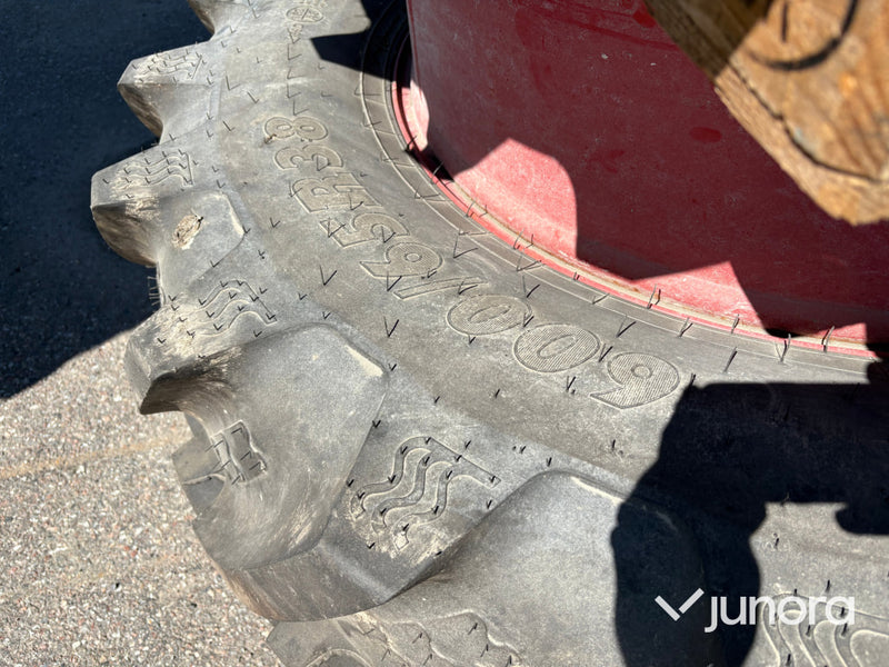 Dubbelmontage BKT 600/65R8