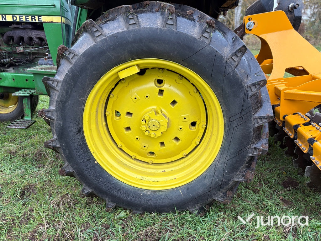 Traktor - John Deere 4040