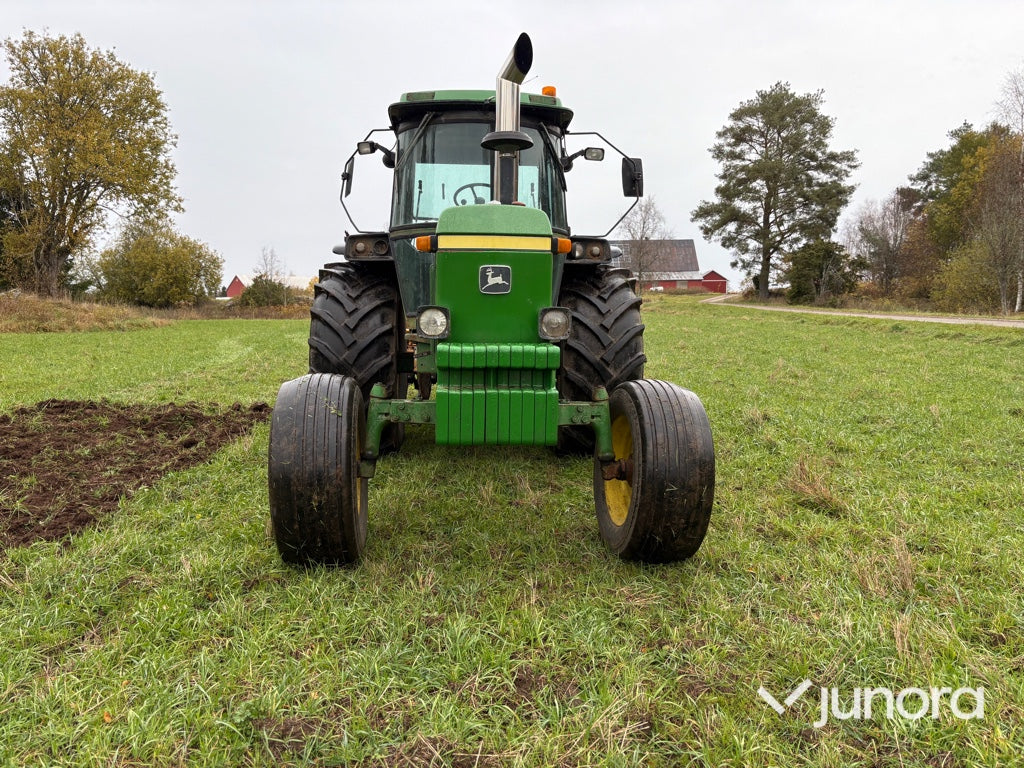 Traktor - John Deere 4040