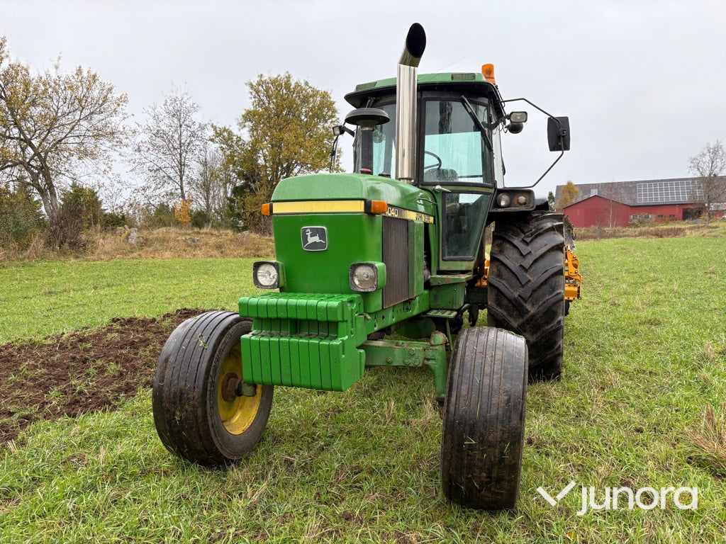 Traktor - John Deere 4040