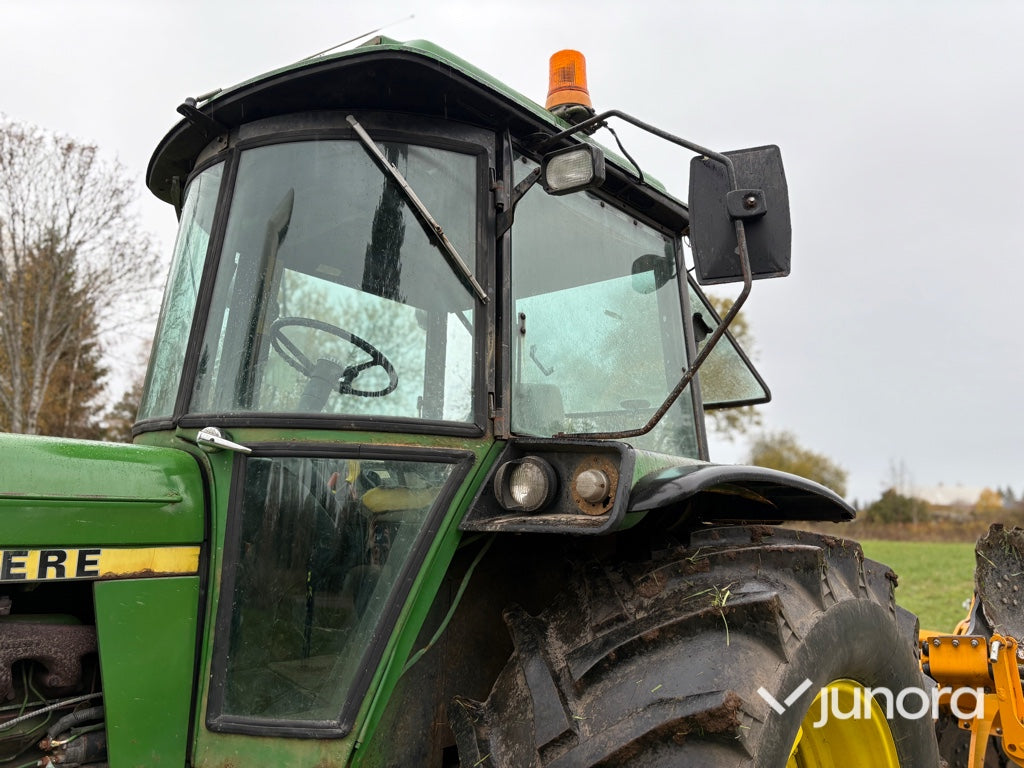 Traktor - John Deere 4040