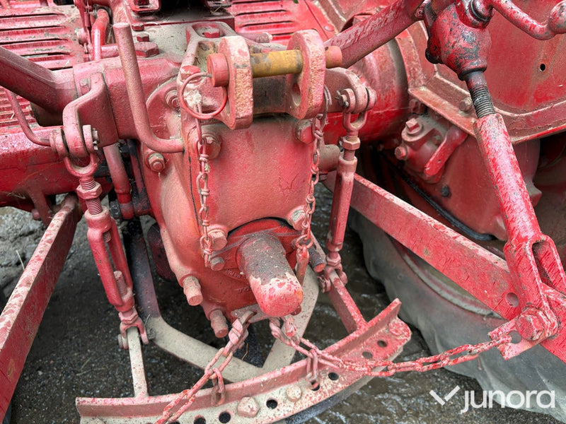 Traktor Volvo T24
