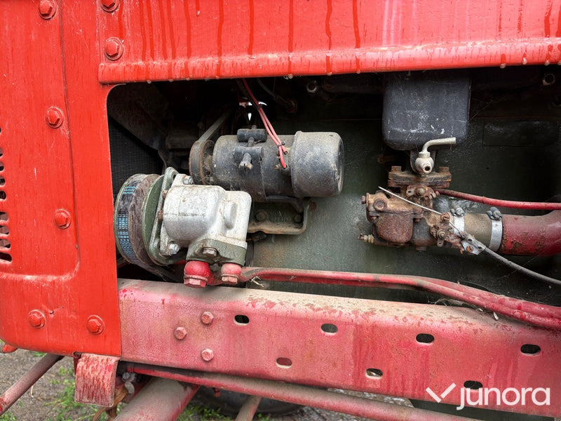 Traktor Volvo T24