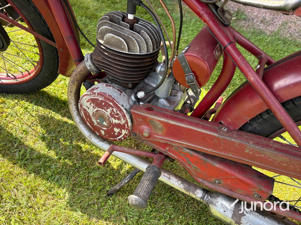 Motorcykel - Husqvarna Röd Myra